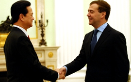 Thủ tướng Nguyễn Tấn Dũng hội kiến Tổng thống Nga Medvedev